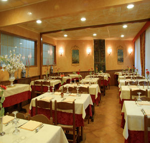 Hotel Mondial 3*